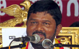 Siddalingaiah bats for Kannada medium education